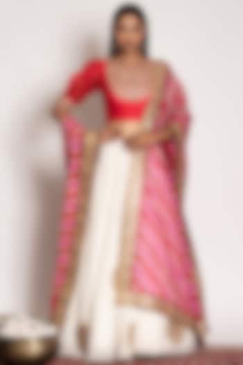 Ivory Embroidered Wedding Lehenga Set by Siddhartha Daga at Pernia's Pop Up Shop