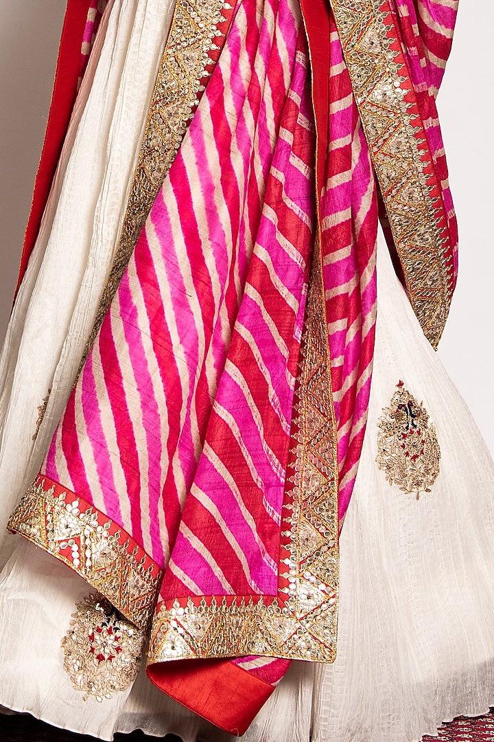 Ivory Embroidered Wedding Lehenga Set by Siddhartha Daga at Pernia's Pop Up Shop
