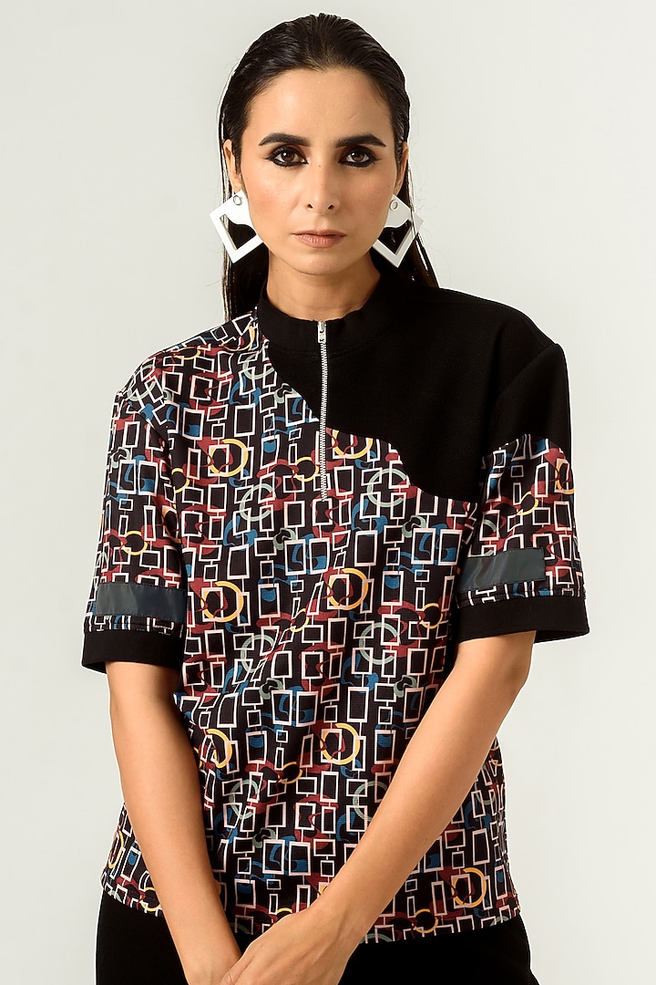 Black Printed T-Shirt by SIDDHANT AGRAWAL at Pernia's Pop Up Shop