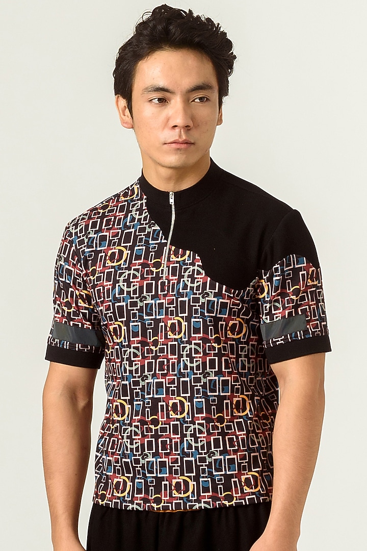 Black Poly Knit Textured Crepe T-Shirt by Siddhant Agrawal Men at Pernia's Pop Up Shop