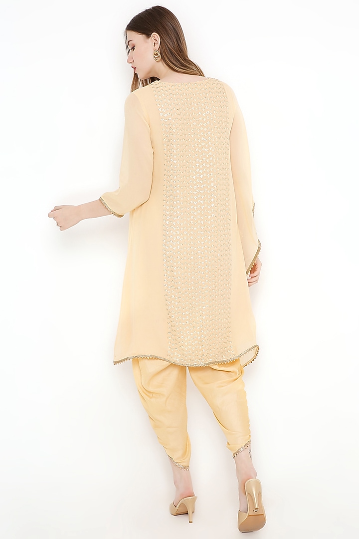 Yellow Gota Embellished Kurta Set by Sierra The Label at Pernia's Pop Up Shop