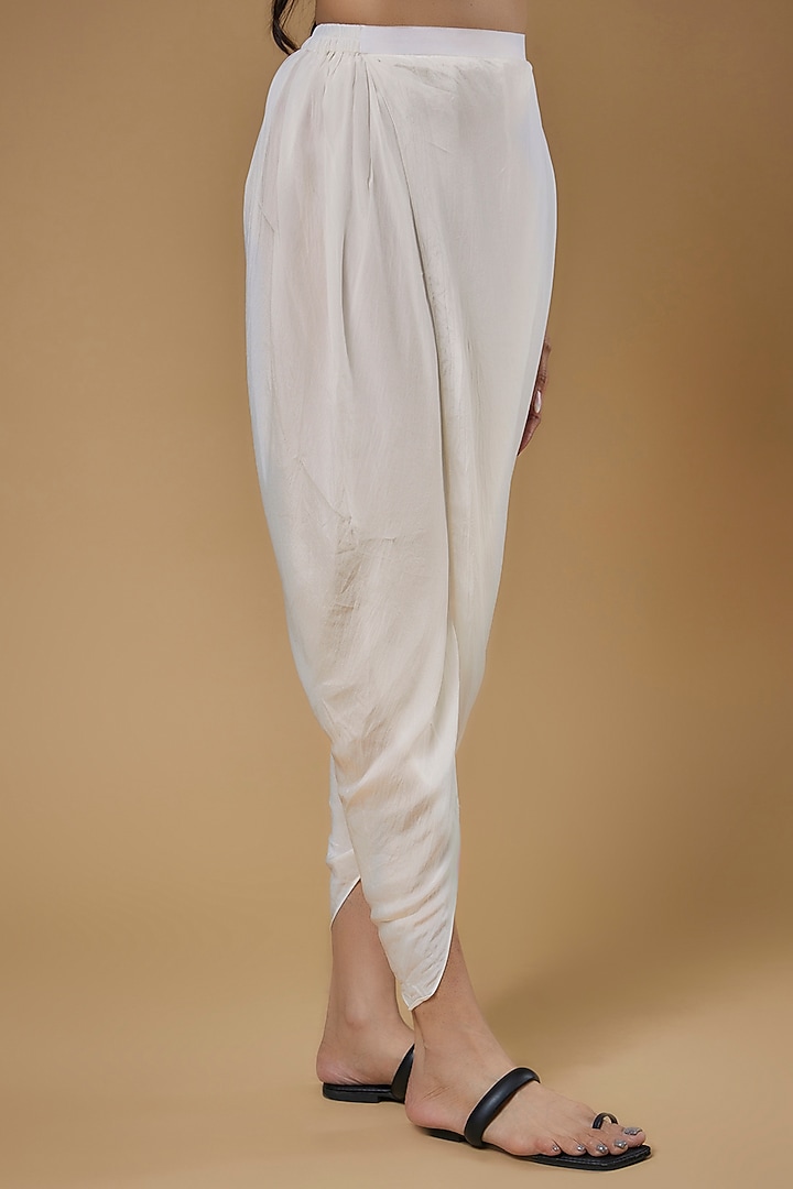 White Silk Dhoti Set by Sierra The Label at Pernia's Pop Up Shop