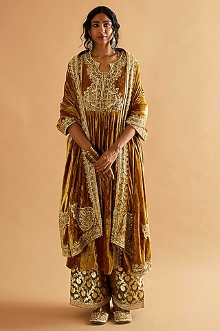 Mustard Velvet Gold Embroidered Kurta Set by Sihali Jageer
