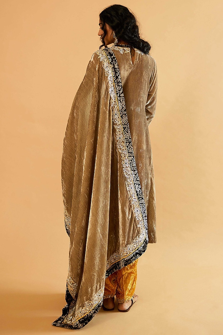 Mustard Velvet Gold Embroidered Bridal Anarkali Set by Sihali Jageer at Pernia's Pop Up Shop