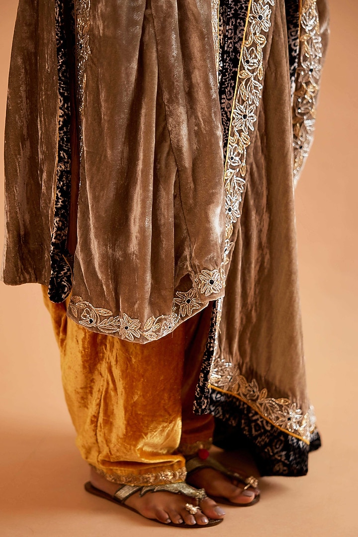Mustard Velvet Gold Embroidered Bridal Anarkali Set by Sihali Jageer at Pernia's Pop Up Shop