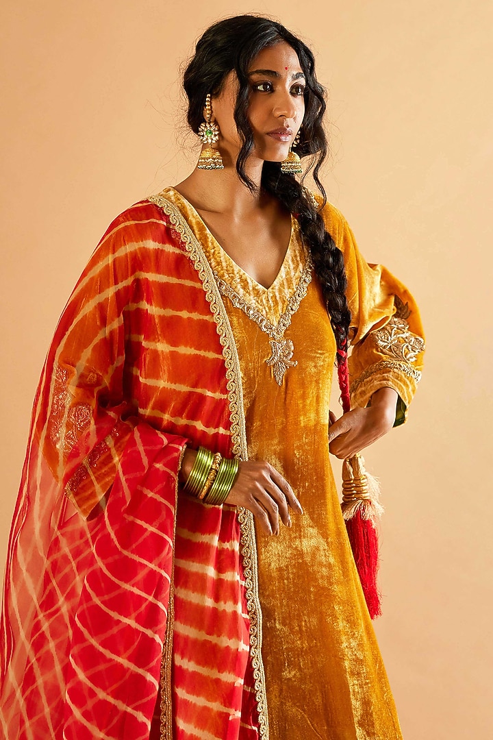 Mustard Yellow Velvet Zardosi Embroidered Kurta Set by Sihali Jageer at Pernia's Pop Up Shop