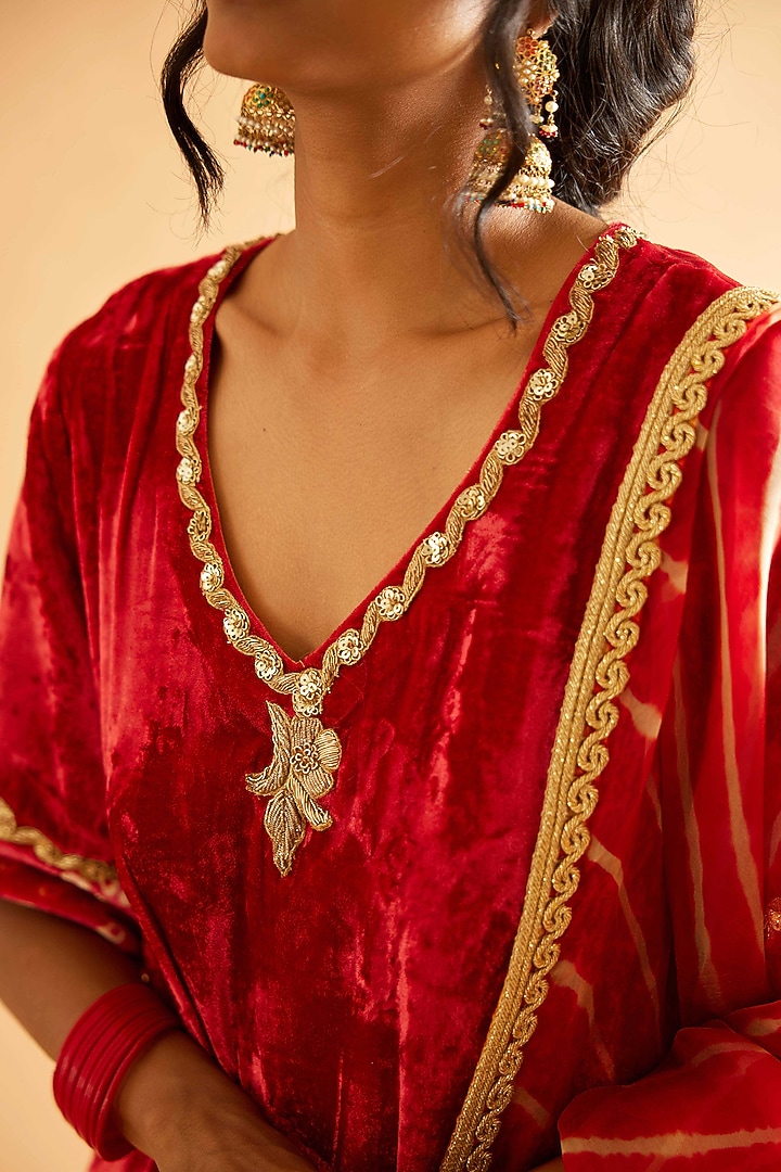 Rust Velvet Zardosi Embroidered Kurta Set by Sihali Jageer at Pernia's Pop Up Shop