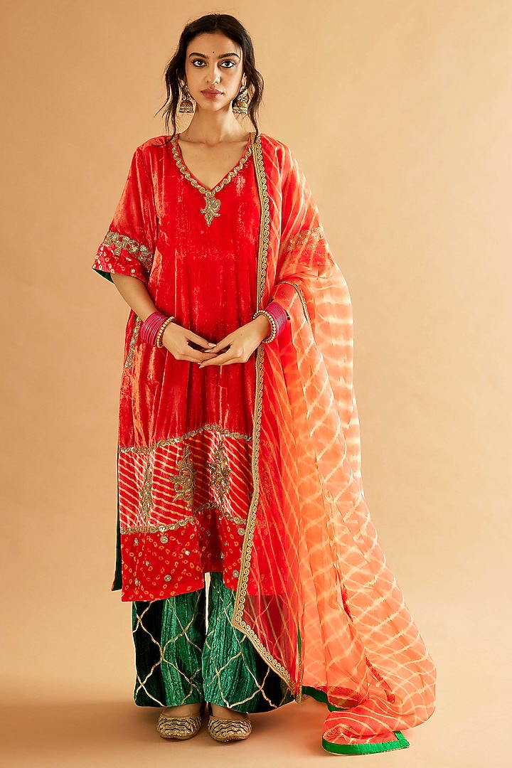 Flaming Orange Velvet Zardosi Embroidered Kurta Set by Sihali Jageer at Pernia's Pop Up Shop