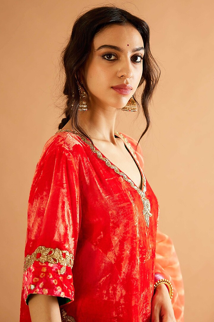 Flaming Orange Velvet Zardosi Embroidered Kurta Set by Sihali Jageer at Pernia's Pop Up Shop