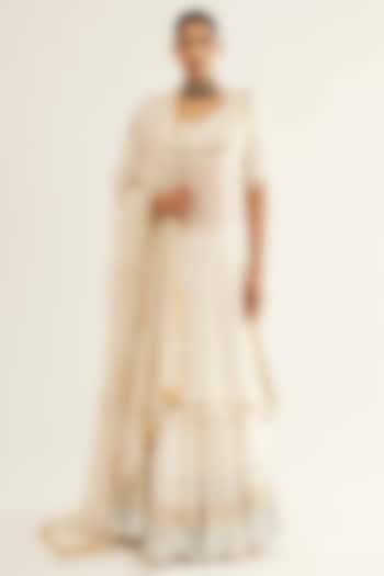 Off-White Chanderi Kamdani Wedding Lehenga Set by Sihali Jageer at Pernia's Pop Up Shop