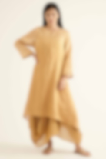 Gold Tissue Linen A-line Kurta Set by Sihali Jageer at Pernia's Pop Up Shop