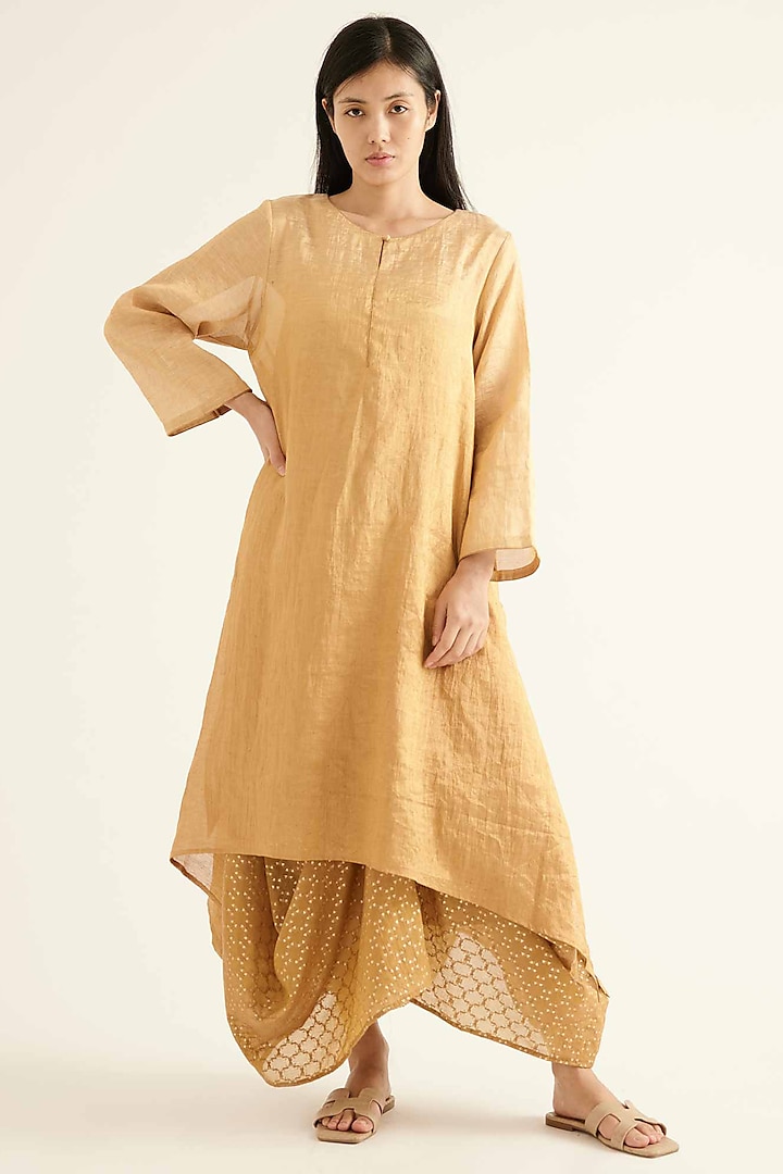 Gold Tissue Linen A-line Kurta Set by Sihali Jageer at Pernia's Pop Up Shop