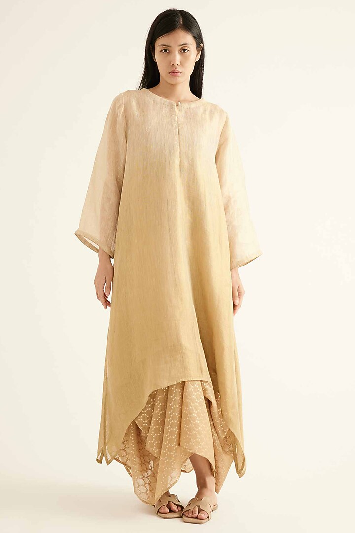 Gold Tissue Linen A-line Kurta Set by Sihali Jageer at Pernia's Pop Up Shop