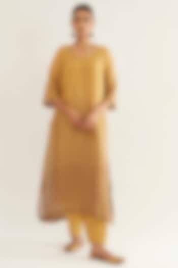 Beige & Gold Pure Tissue Linen Kurta Set by Sihali Jageer at Pernia's Pop Up Shop