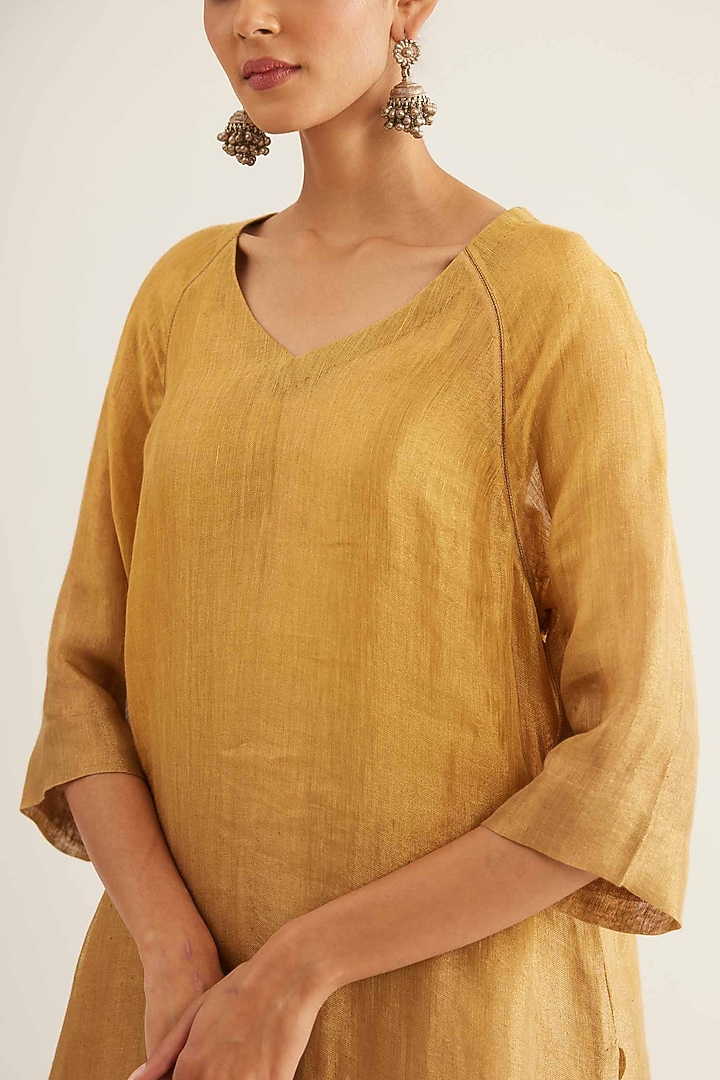 Beige & Gold Pure Tissue Linen Kurta Set by Sihali Jageer at Pernia's Pop Up Shop