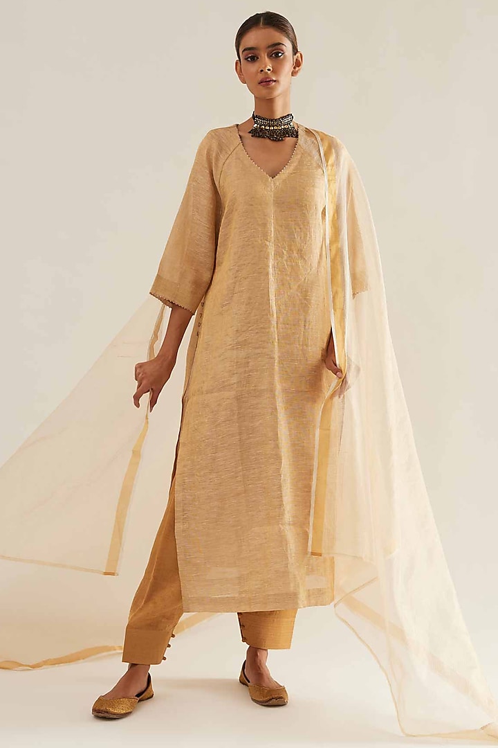 Gold Ombre Tissue Linen Kurta Set by Sihali Jageer at Pernia's Pop Up Shop