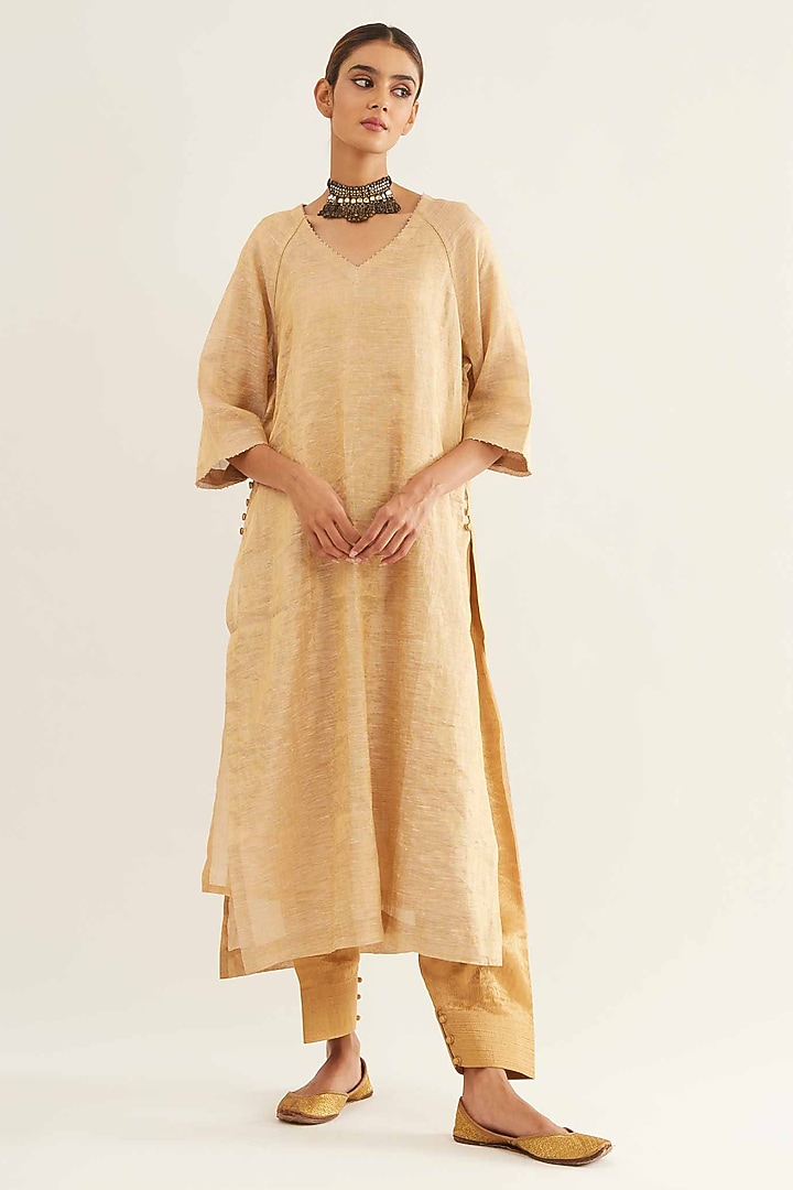 Gold Ombre Tissue Linen Kurta Set by Sihali Jageer at Pernia's Pop Up Shop
