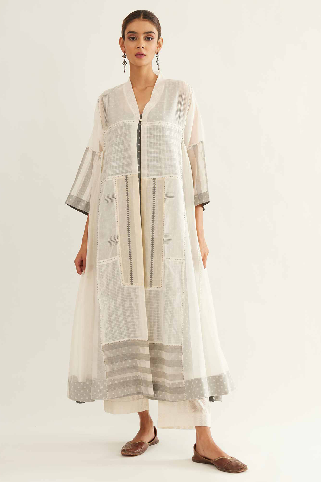 Off-White & Grey Chanderi Patch Cape Set by Sihali Jageer at Pernia's Pop Up Shop