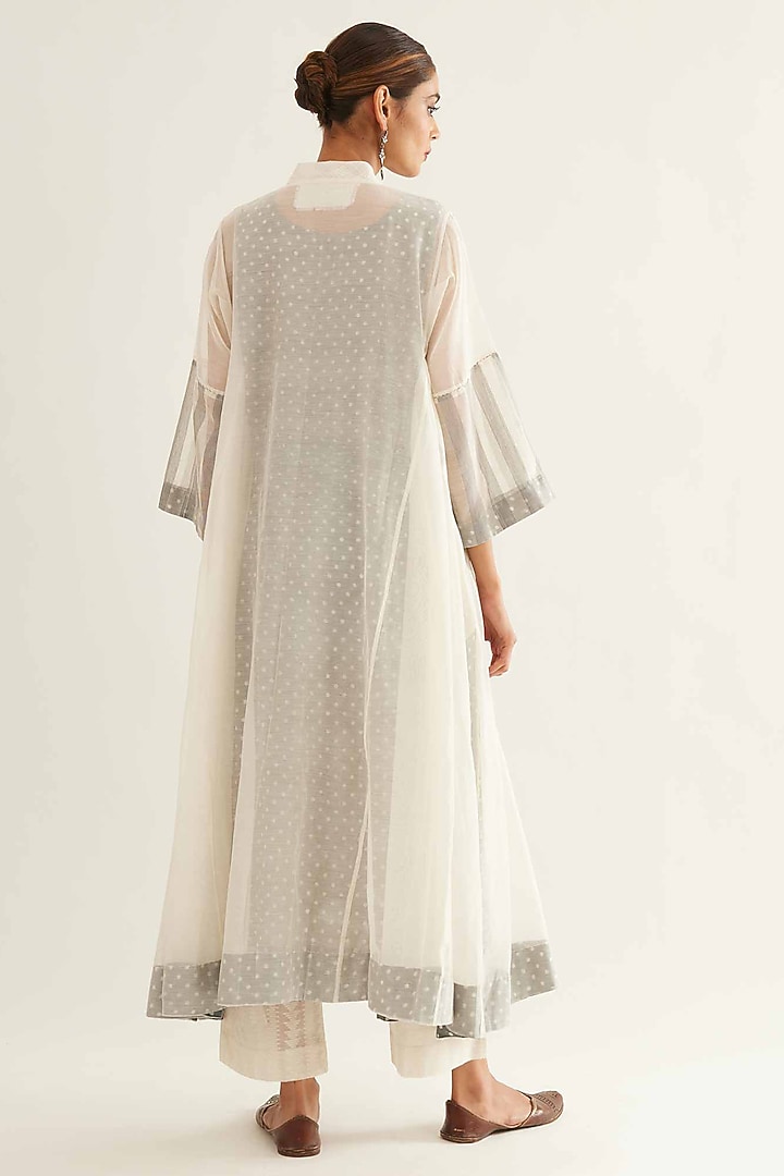Off-White & Grey Chanderi Patch Cape Set by Sihali Jageer at Pernia's Pop Up Shop