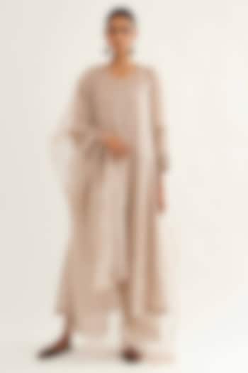 Beige & Blush Maheshwari & Chanderi Embroidered Kurta Set by Sihali Jageer at Pernia's Pop Up Shop