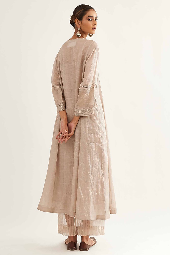 Beige & Blush Maheshwari & Chanderi Embroidered Kurta Set by Sihali Jageer at Pernia's Pop Up Shop