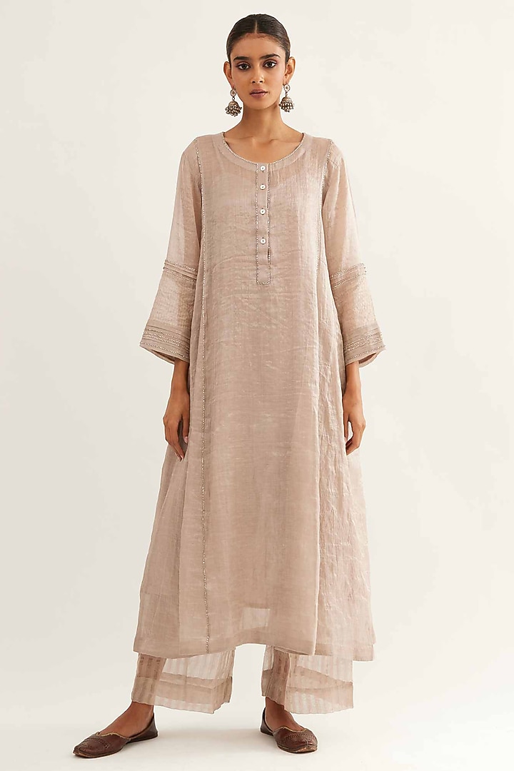 Beige & Blush Maheshwari & Chanderi Embroidered Kurta Set by Sihali Jageer at Pernia's Pop Up Shop