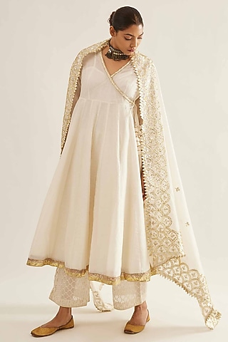Off-White Chanderi Kurta Set by Sihali Jageer