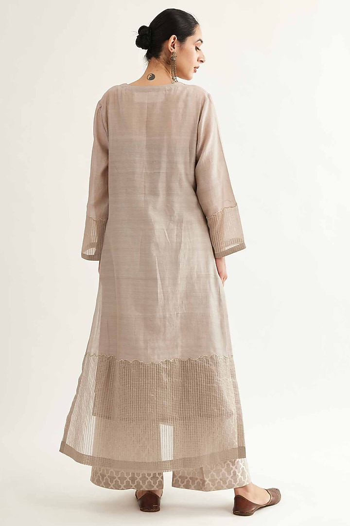 Mouse Chanderi Zari Checkered Kurta Set by Sihali Jageer at Pernia's Pop Up Shop
