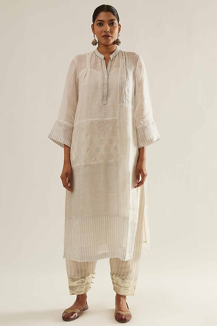 White Linen Patch Kurta by Sihali Jageer at Pernia's Pop Up Shop