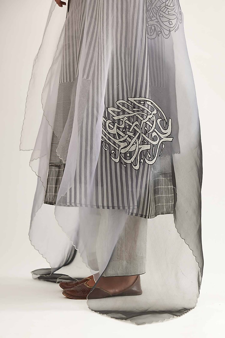 Grey Pure Maheshwari Kalidar Kurta Set by Sihali Jageer at Pernia's Pop Up Shop
