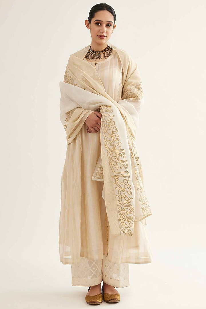Beige & Off-White Maheshwari Kalidar Kurta Set by Sihali Jageer at Pernia's Pop Up Shop