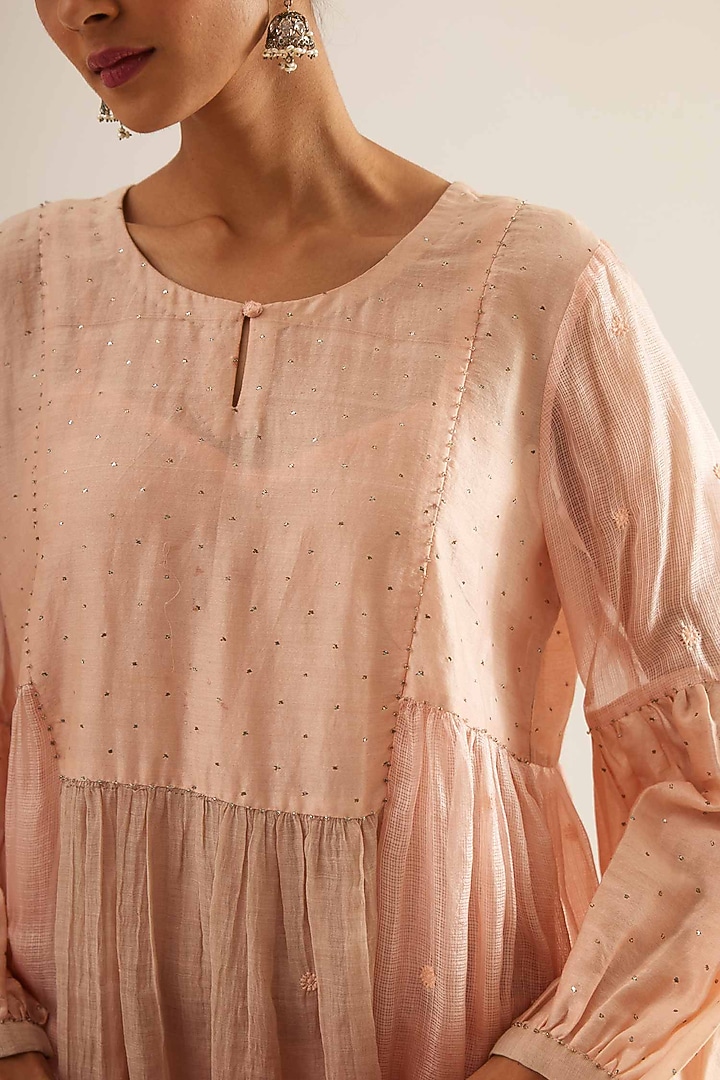 Pink Kota Silk & Chanderi Tissue Embroidered Kurta Set by Sihali Jageer at Pernia's Pop Up Shop