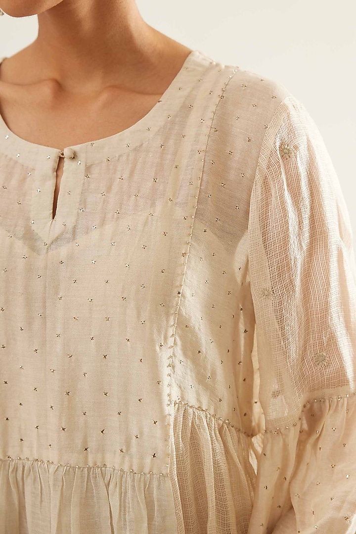 White Kota Silk & Chanderi Tissue Embroidered Kurta Set by Sihali Jageer at Pernia's Pop Up Shop