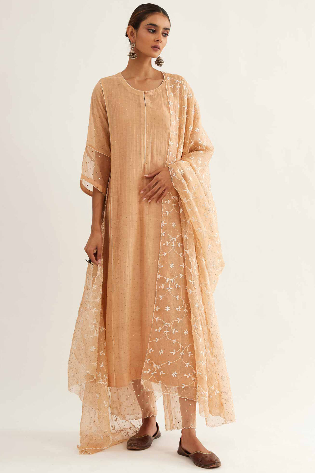 Peach Chanderi Kaamdani Work Kurta Set by Sihali Jageer at Pernia's Pop Up Shop