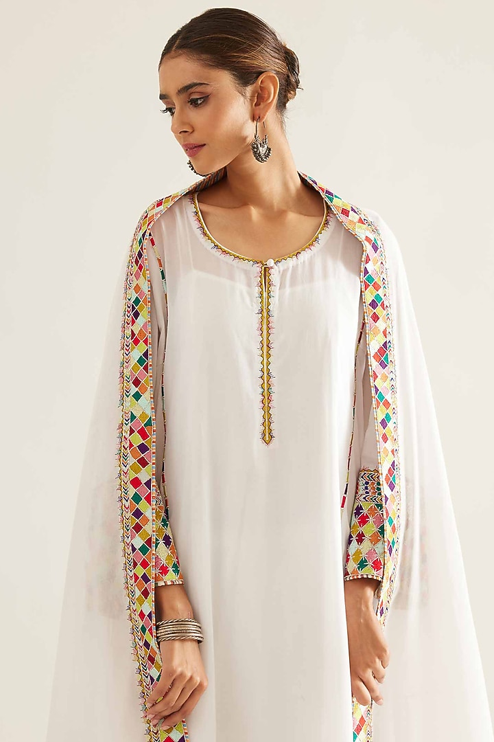 White Chanderi Dabka Embroidered Kurta Set by Sihali Jageer at Pernia's Pop Up Shop