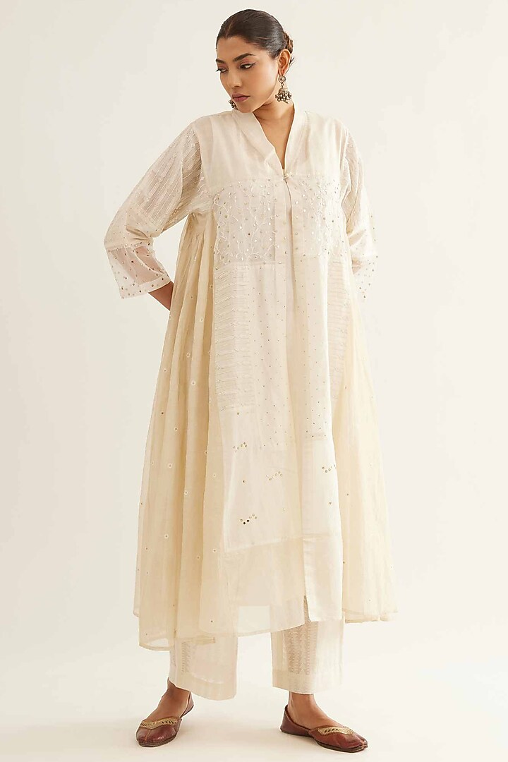 White Chanderi Tissue Cutwork Embroidered Kurta Set by Sihali Jageer at Pernia's Pop Up Shop