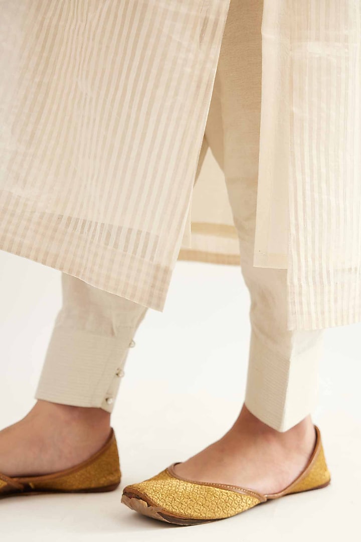 White Maheshwari Stripe Kurta Set by Sihali Jageer at Pernia's Pop Up Shop