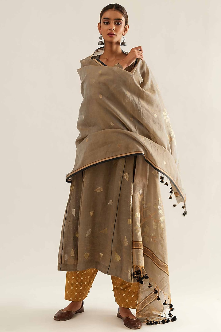 Charcoal Grey Chanderi Embroidered Kalidar Kurta Set by Sihali Jageer at Pernia's Pop Up Shop