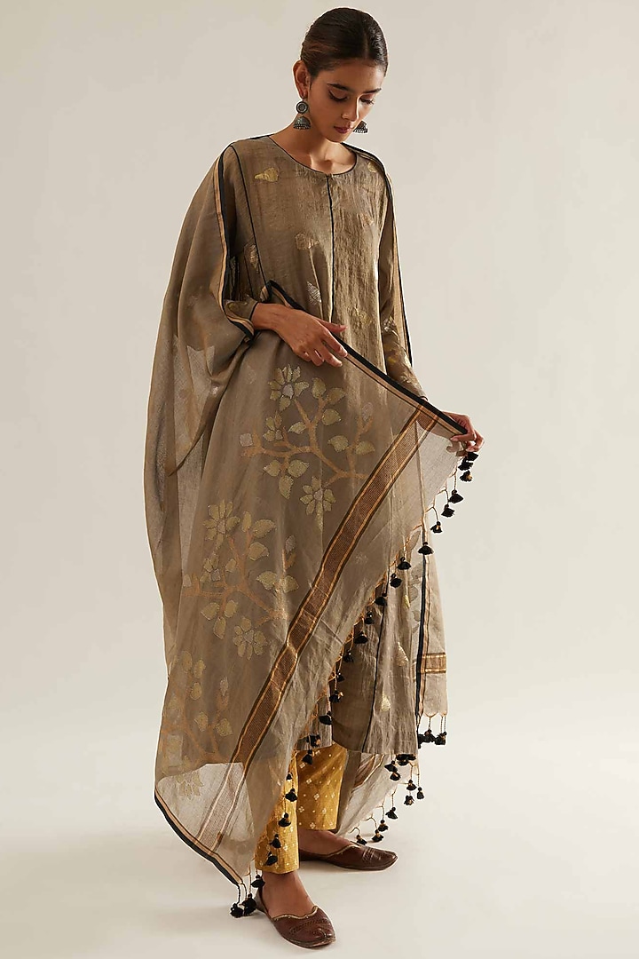 Charcoal Grey Chanderi Embroidered Kalidar Kurta Set by Sihali Jageer at Pernia's Pop Up Shop