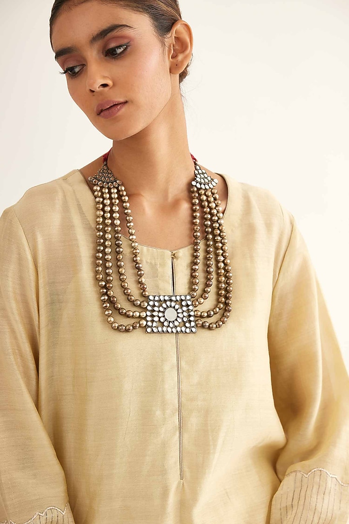Lemon Chanderi Zari Checkered Kurta Set by Sihali Jageer at Pernia's Pop Up Shop