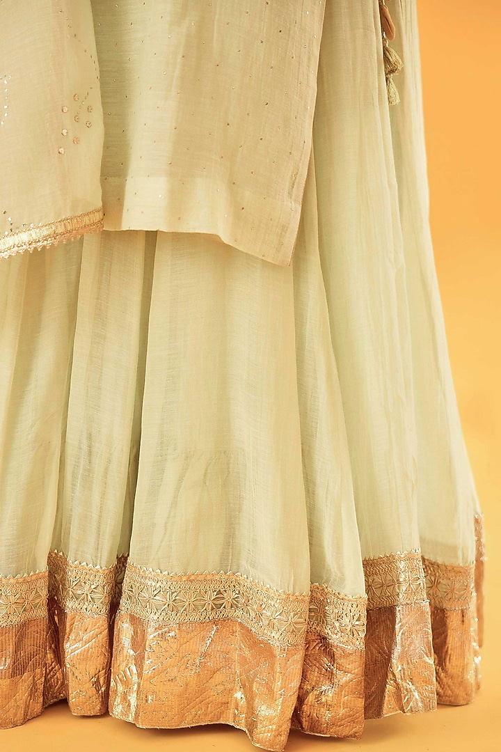 Off-White Pure Chanderi Gota Embroidered Wedding Lehenga Set by Sihali Jageer at Pernia's Pop Up Shop