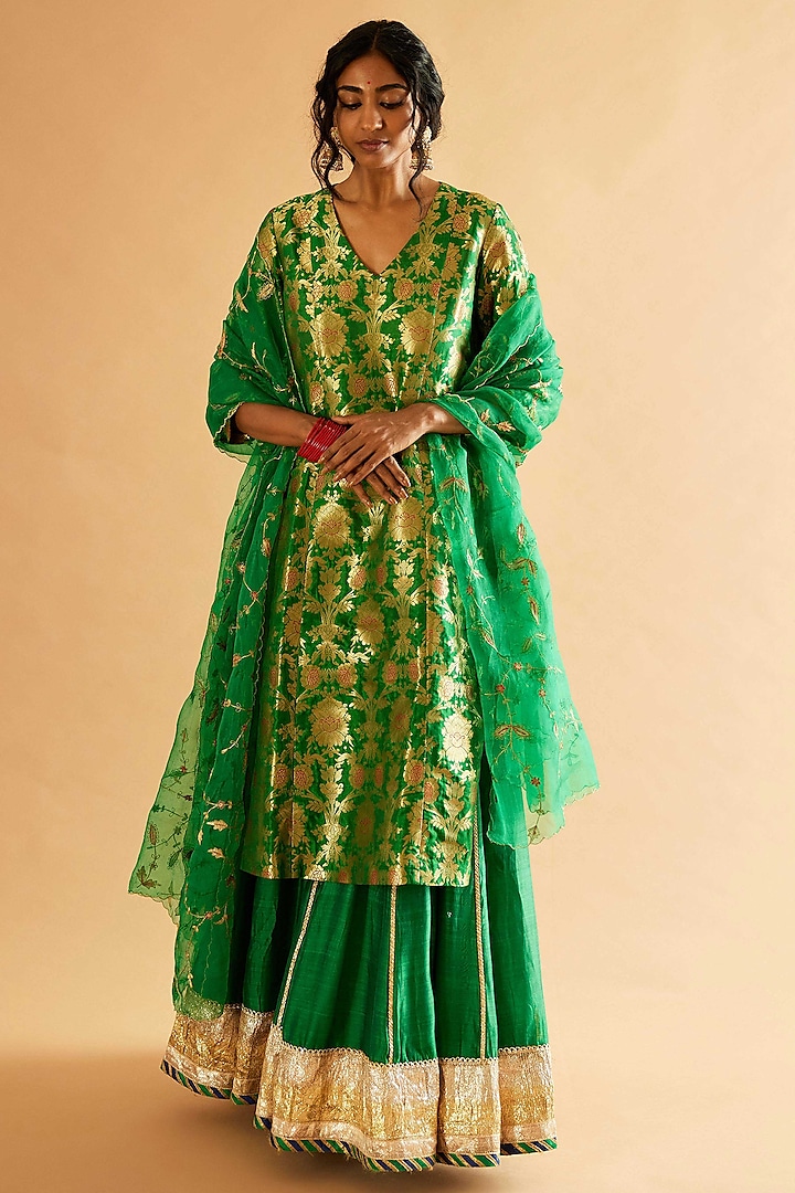 Emerald Green Pure Brocade & Chanderi Wedding Lehenga Set by Sihali Jageer at Pernia's Pop Up Shop