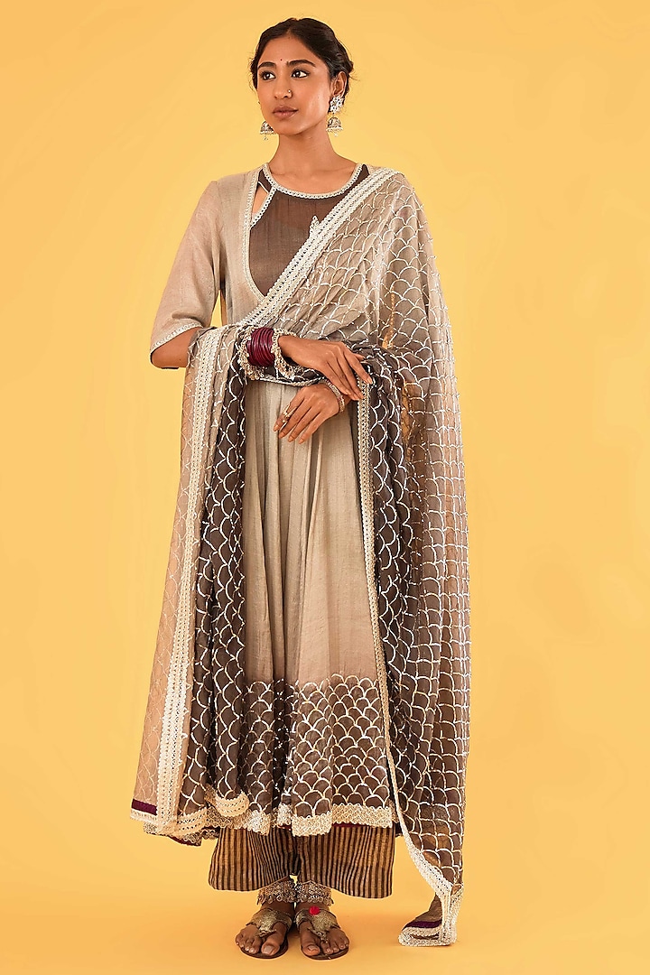 Charcoal Ombre Pure Mul Chanderi Zardosi Embroidered Bridal Anarkali Set by Sihali Jageer at Pernia's Pop Up Shop