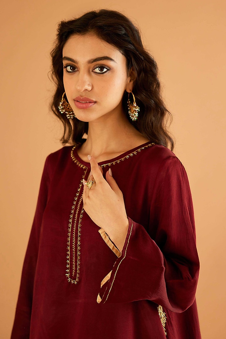 Red & Burgundy Ombre Mashru Silk A-Line Kurta Set by Sihali Jageer at Pernia's Pop Up Shop