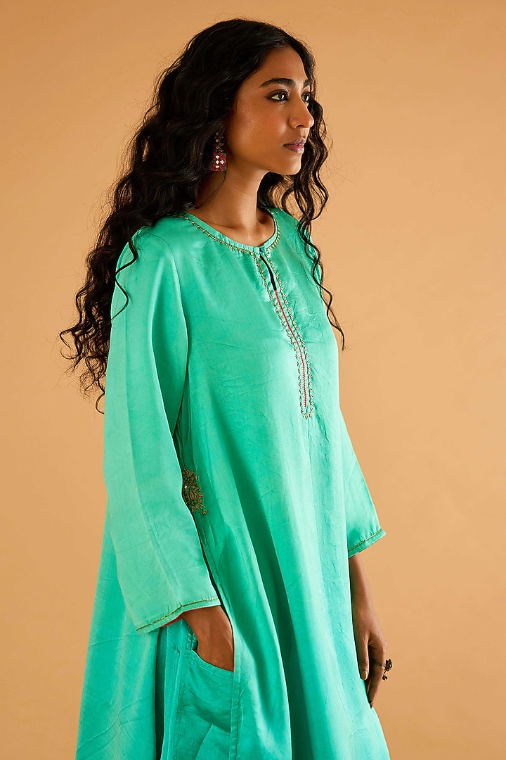 Firozi Blue Mashru Silk Karchobi Embroidery A-Line Kurta Set by Sihali Jageer at Pernia's Pop Up Shop