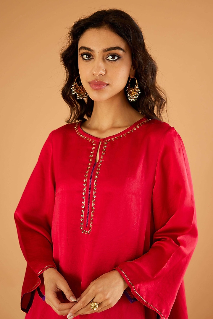 Red Mashru Silk Karchobi Embroidery A-Line Kurta Set by Sihali Jageer at Pernia's Pop Up Shop