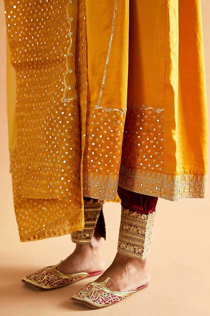 Mustard Mashru Silk Mirror Embroidered Kurta Set by Sihali Jageer at Pernia's Pop Up Shop