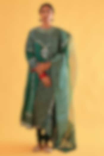 Green Mashru Silk Mirror Embroidered Kurta Set by Sihali Jageer at Pernia's Pop Up Shop