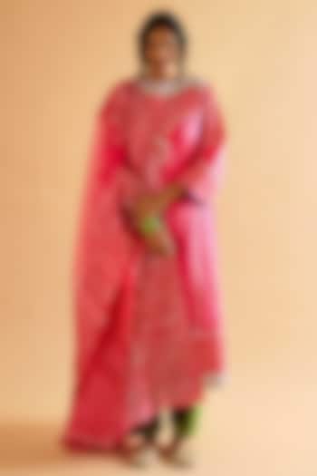 Rose Pink Mashru Silk Mirror Embroidered Kurta Set by Sihali Jageer at Pernia's Pop Up Shop