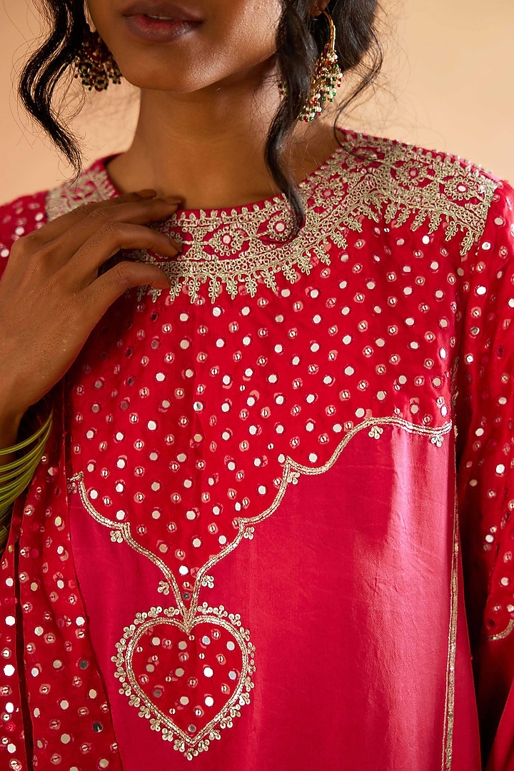 Rose Pink Mashru Silk Mirror Embroidered Kurta Set by Sihali Jageer at Pernia's Pop Up Shop
